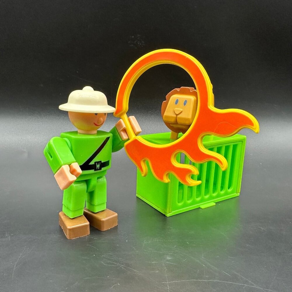 Vintage Wannabees Lion Tamer Toy 1975 Gabriel Action Figure Plastic Accessories
